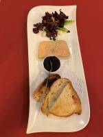 Notre zone d'activité pour ce service Manger une bonne salade de poulpe dans un restaurant avec terrasse 